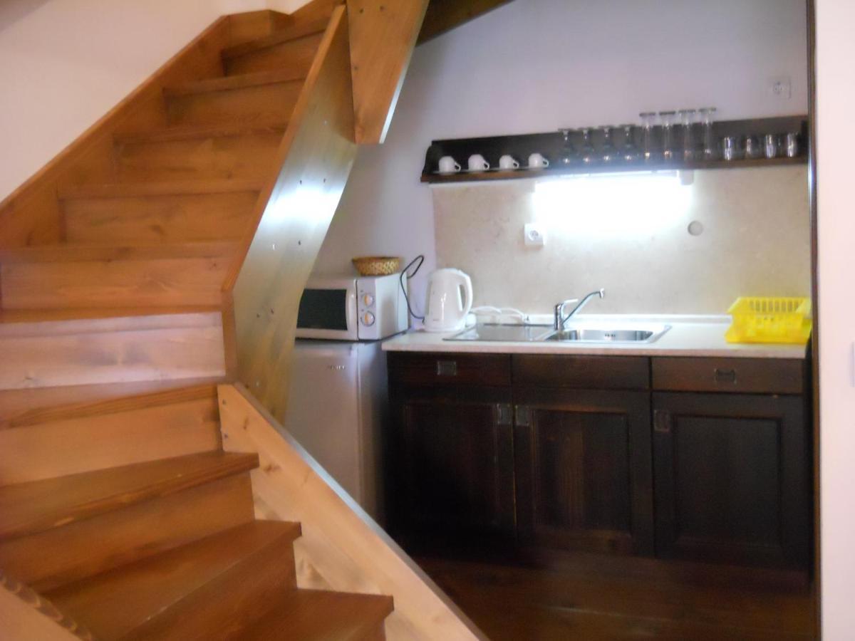 Complex Kosovo Houses Exterior photo