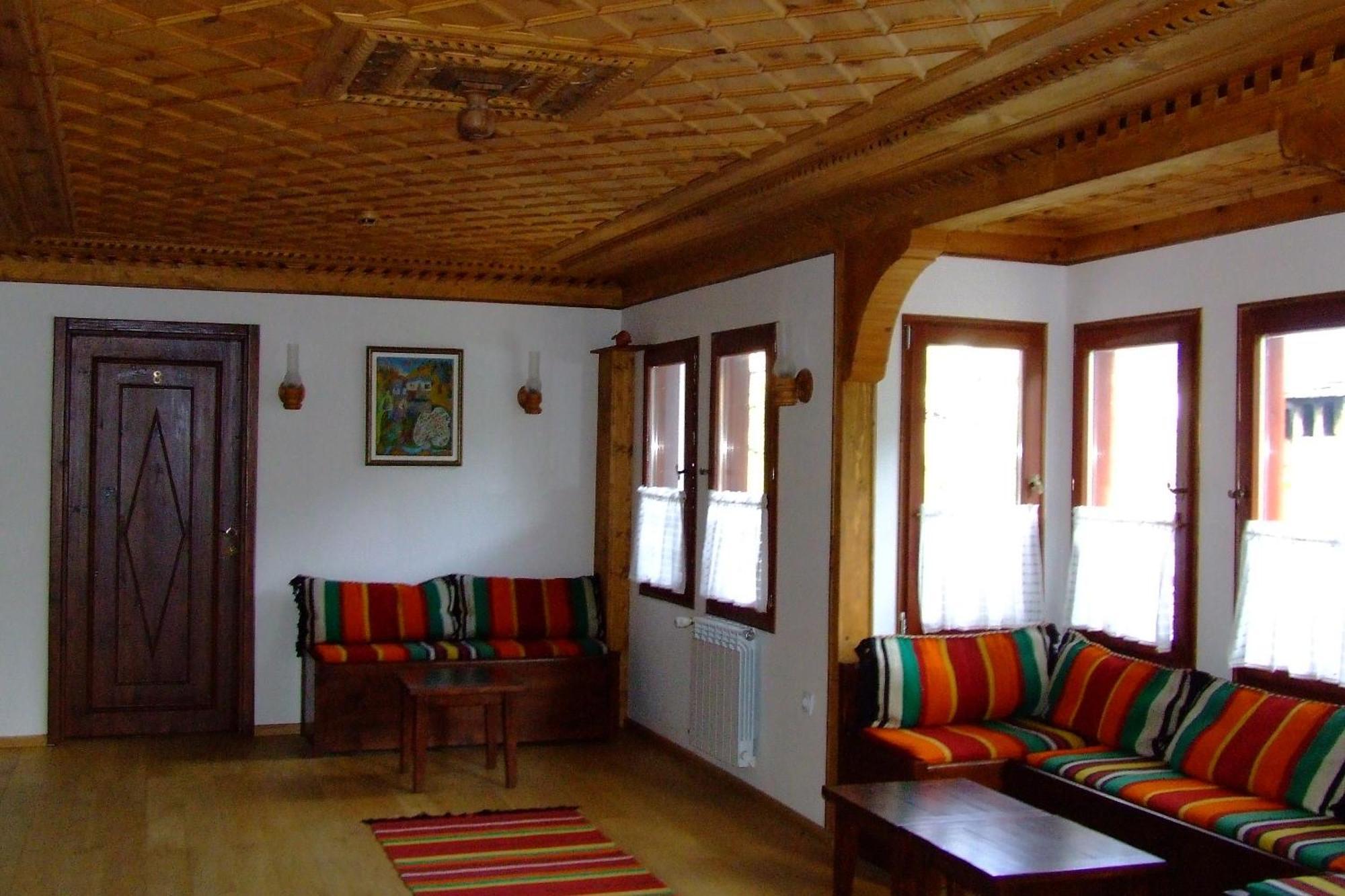 Complex Kosovo Houses Exterior photo