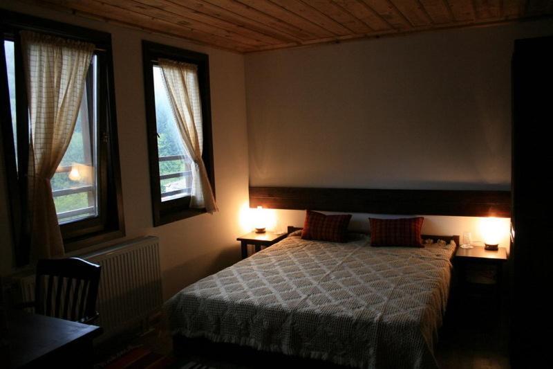 Complex Kosovo Houses Exterior photo